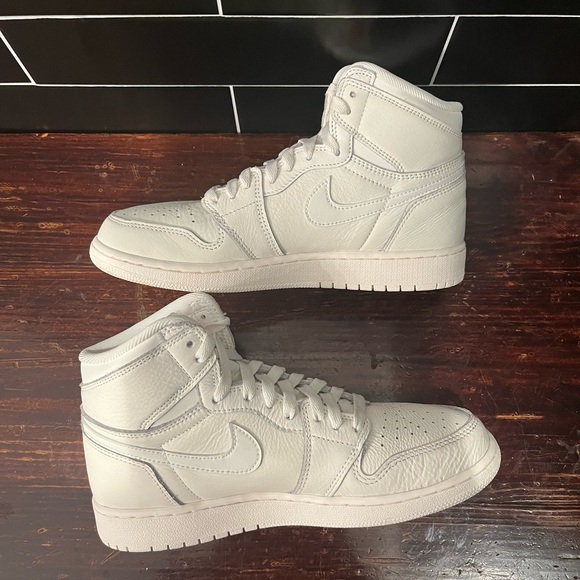 Air Jordan 1 Sail Size 7 Youth No Box 2017 Release - Picture 5 of 9